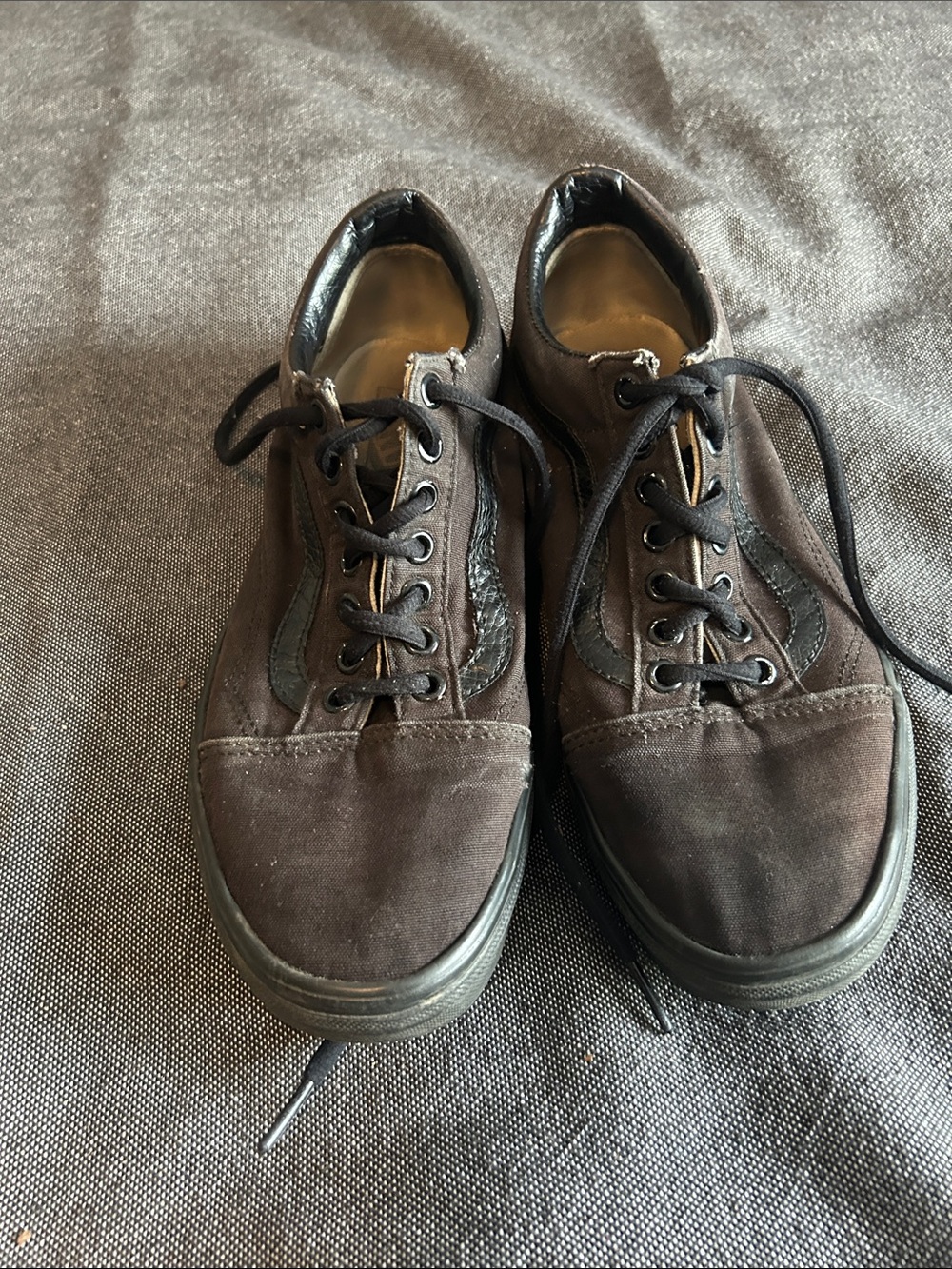 Vans Men's Old Skool Sneakers - Picture 3 of 6